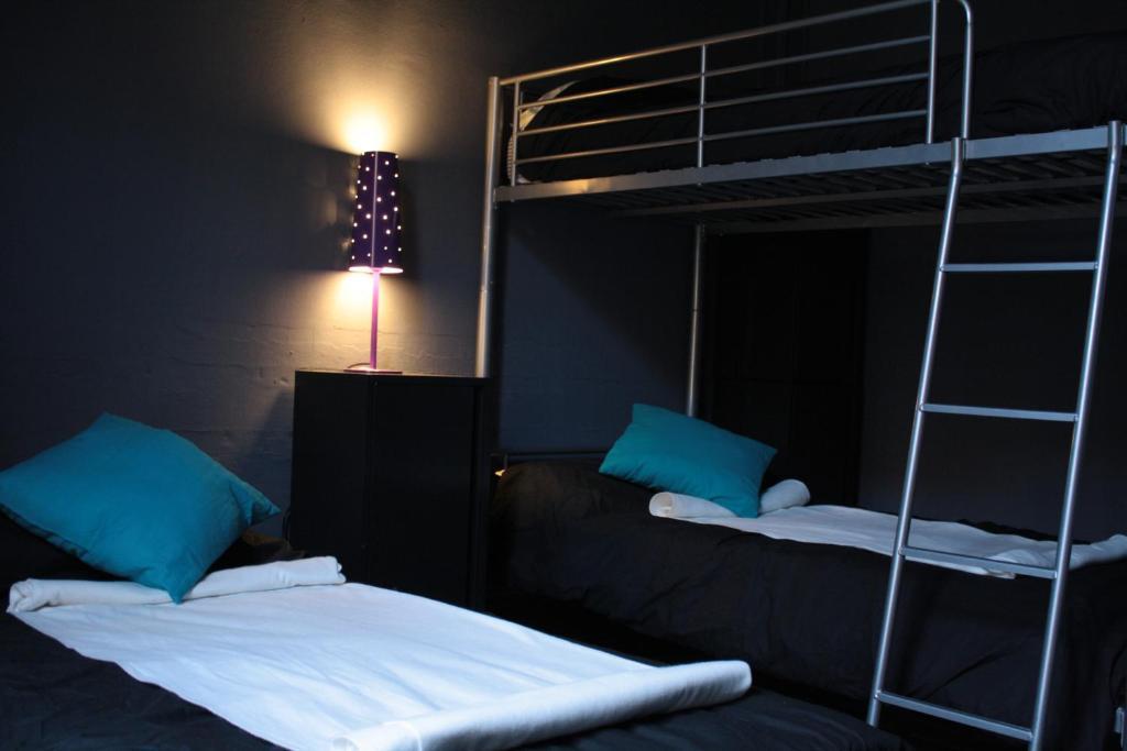 Bed & Art Barcelona Hostel Room photo
